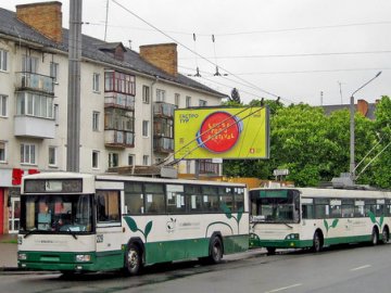 Електронний квиток або мобільний додаток: у луцьких тролейбусах заборонили готівку