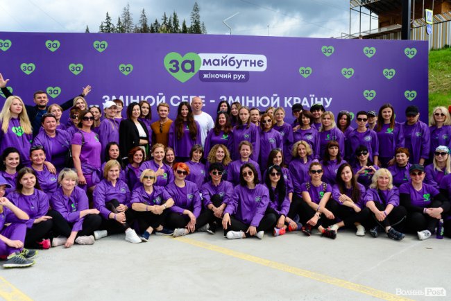 Мирна армія: десантниць Жіночого руху «За майбутнє» навчали, як захищати себе фізично та морально