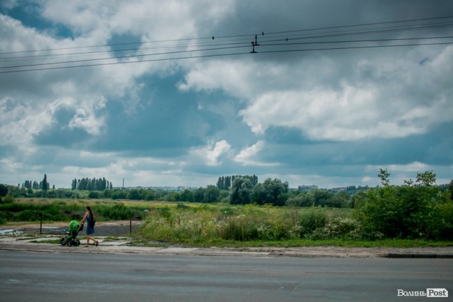 За мить до зливи: світлини дощового неба над Луцьком. ФОТО