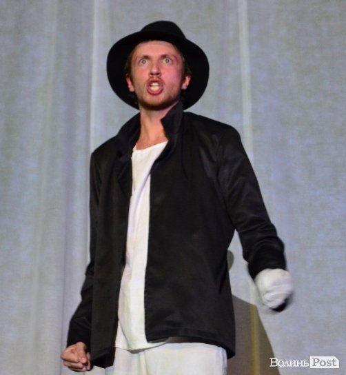 Театр «Гармидер» «збожеволів» на сцені. ФОТО  