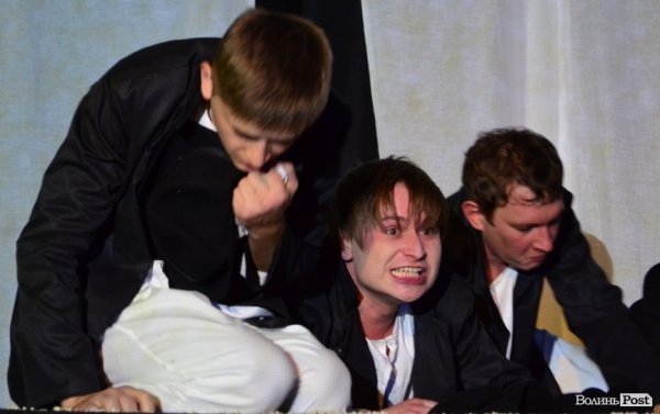 Театр «Гармидер» «збожеволів» на сцені. ФОТО  