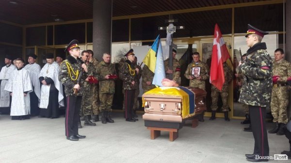 В Луцьку попрощалися з Героєм Романом Луцюком. ФОТО. ОНОВЛЮЄТЬСЯ
