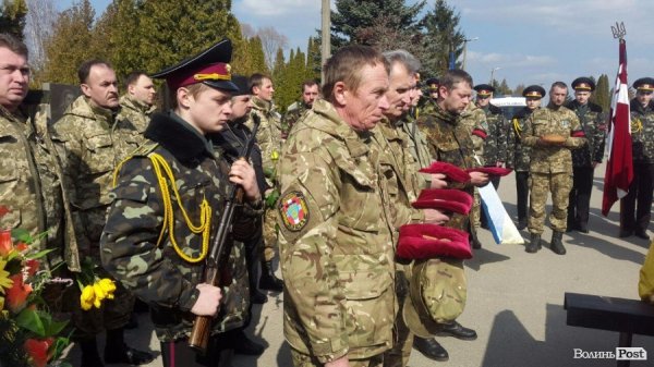 В Луцьку попрощалися з Героєм Романом Луцюком. ФОТО. ОНОВЛЮЄТЬСЯ