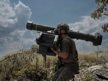 Під щільним ворожим вогнем захисники відбили атаки росіян біля Авдіївки, – Генштаб