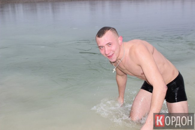 У селі Любомльського району вперше організували водохресні купання.  ФОТО