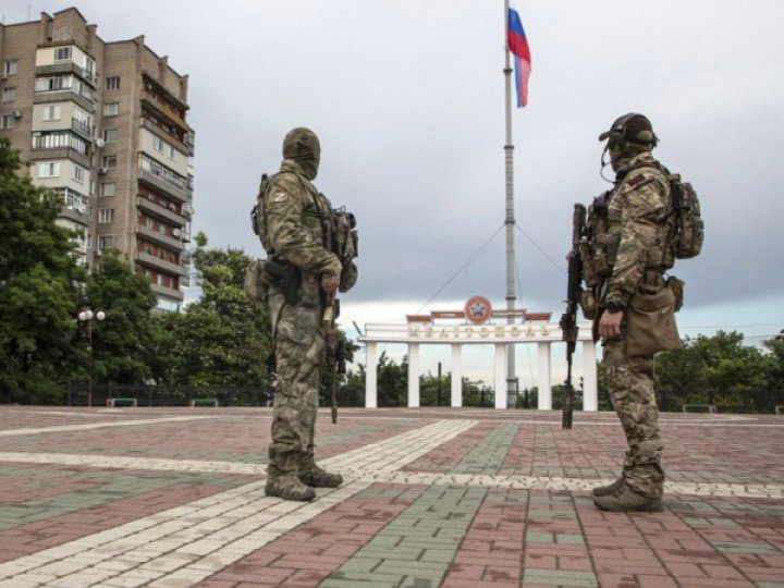 Окупанти атакували авто поліції на Запоріжжі: поранені троє правоохоронців