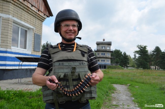 Коментарі під стукіт кулемета: Савченко відзвітував за сто днів роботи