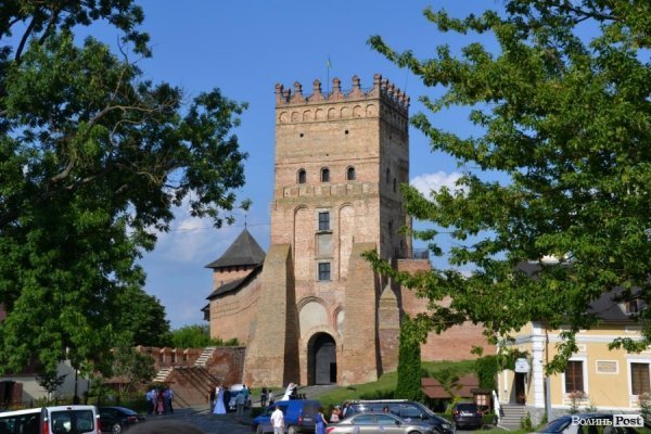 Біля Луцького замку хочуть збудувати три готелі. ФОТО