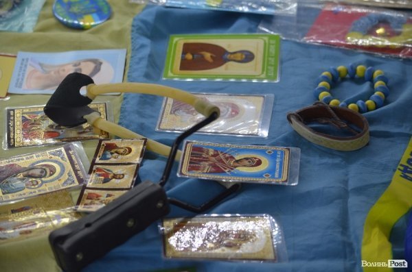 У Луцьку відкрили експозицію, присвячену Майдану та АТО. ФОТО*