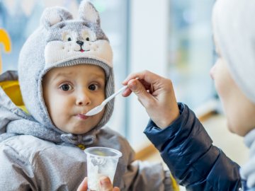 Волинські та рівненські виробники частували лучан сиром. ФОТО