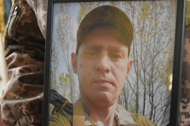 У Луцькій громаді  в останню дорогу провели Героя Миколу Харічева