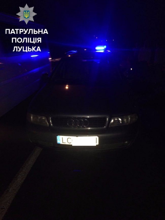 На Волині п’яні агресивні молодики втікали від поліції