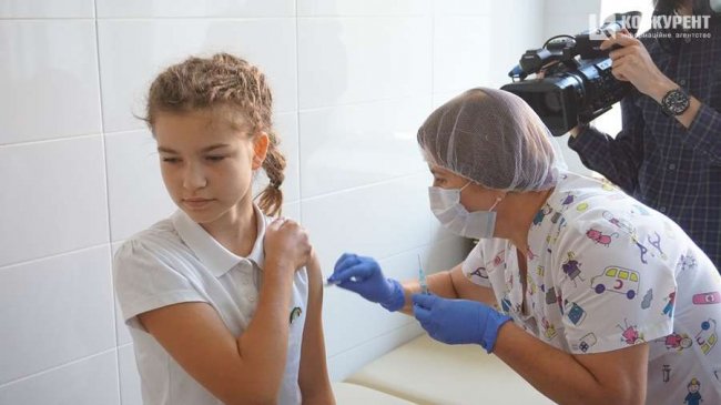 У Луцьку щеплять дівчаток від вірусу папіломи людини