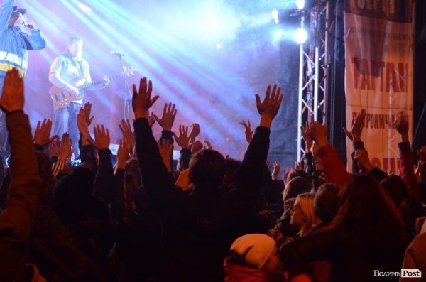 У Луцьку «Сталеві серця» викликали «на біс». ФОТО