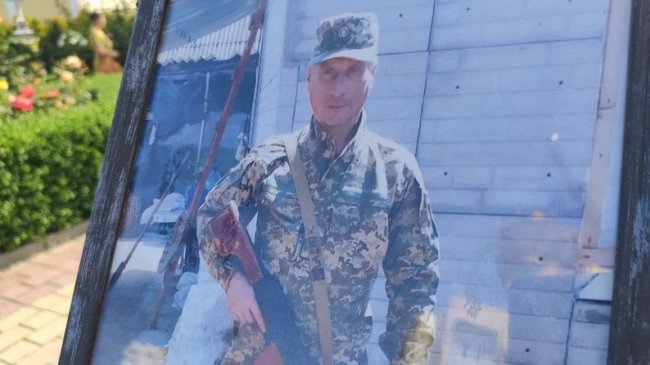 Стримати сліз не міг ніхто: Луцьк попрощався одразу із двома загиблими на війні Героями