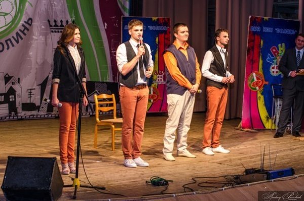 КВН у Луцьку: Рівне «вирвало» перемогу в Запоріжжя. ФОТО