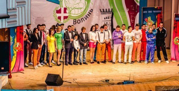 КВН у Луцьку: Рівне «вирвало» перемогу в Запоріжжя. ФОТО