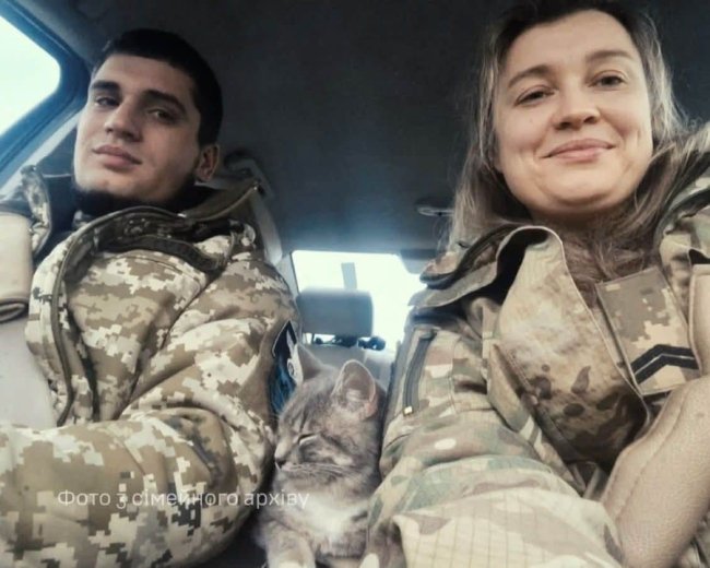 Познайомилися в черзі до ТЦК: подружжя військовослужбовців з Волині разом захищають Україну