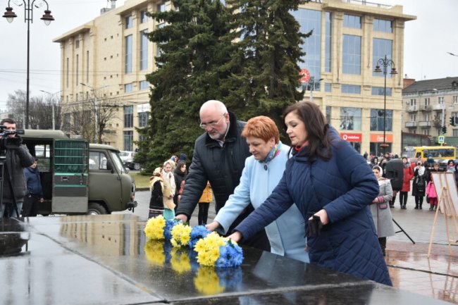 У Луцьку відзначили 149-ту річницю від дня народження Лесі Українки. ФОТО