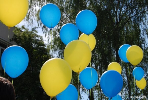 У Луцьку – останній дзвінок для 11-х класів