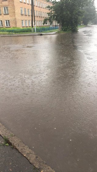 На Волині злива підтопила райцентр. ФОТО