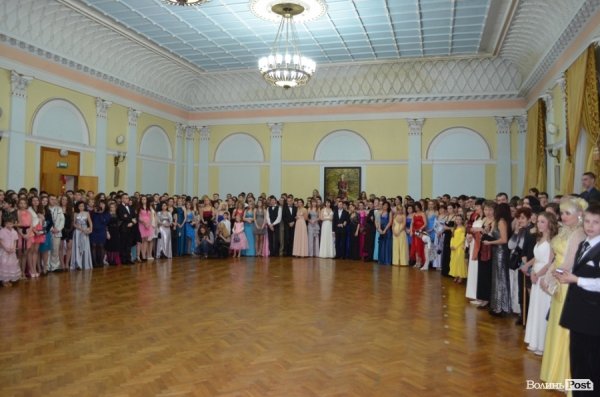 Університетський бал у Луцьку. ФОТО