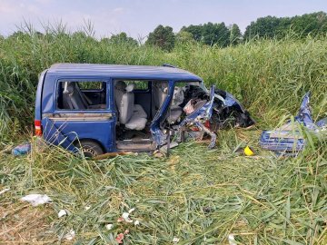 Автотроща у Польщі з українцями: четверо людей досі – в лікарнях