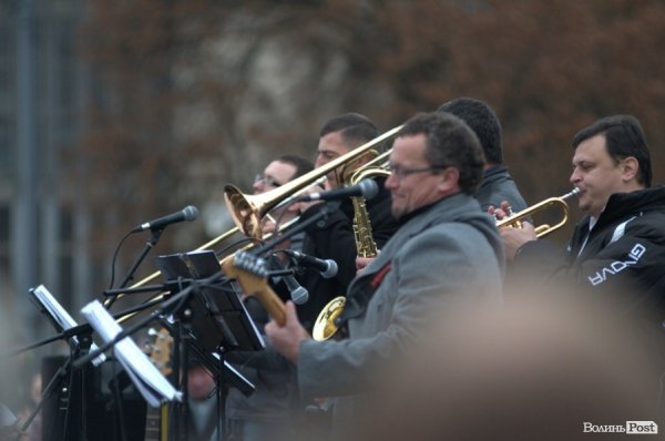 Народне віче «За європейську Україну!» в Луцьку. ФОТО