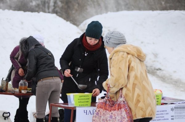 «Волонтерська гостина» на Волині назбирала на Водохреща більше 2000 гривень.ФОТО