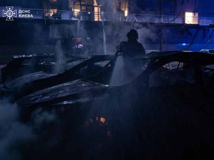 Окупанти атакували Київ уночі: 11 постраждалих, серед них — двоє дітей