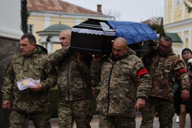 Луцьк попрощався з Героєм Сергієм Коровіцьким