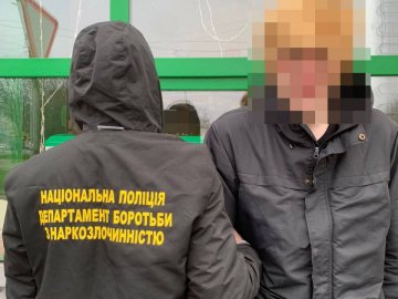 У Луцьку затримали «закладчика»: знайшли наркотиків на 300 тисяч. ФОТО