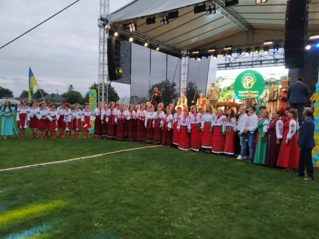 Масові гуляння та концерт: у Підгайцях масштабно відсвяткували День громади. ФОТО