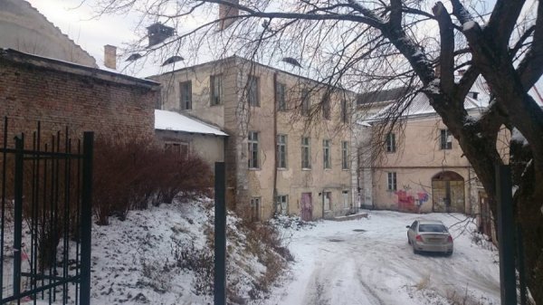 Сказали, що планують зробити з Будинком офіцерів у Луцьку