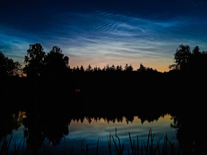 У небі над Волинню побачили рідкісне явище. ФОТО