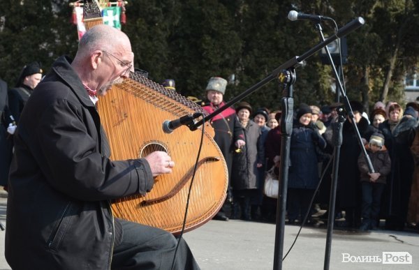 У Луцьку Шевченка вшанували спільним виконанням «Заповіту»