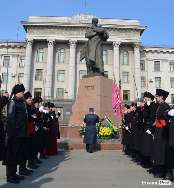 У Луцьку Шевченка вшанували спільним виконанням «Заповіту»