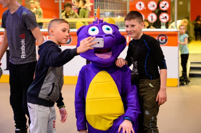 На арені розваг «GeneratorCitу» відбулася дискотека на роликах. ФОТО*