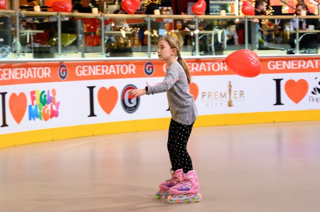 На арені розваг «GeneratorCitу» відбулася дискотека на роликах. ФОТО*