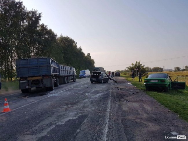 На трасі «Луцьк-Рівне» - моторошна аварія. ФОТО