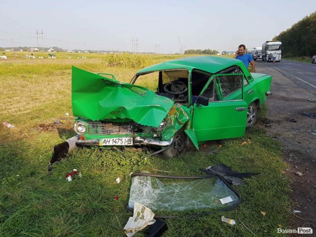 На трасі «Луцьк-Рівне» - моторошна аварія. ФОТО