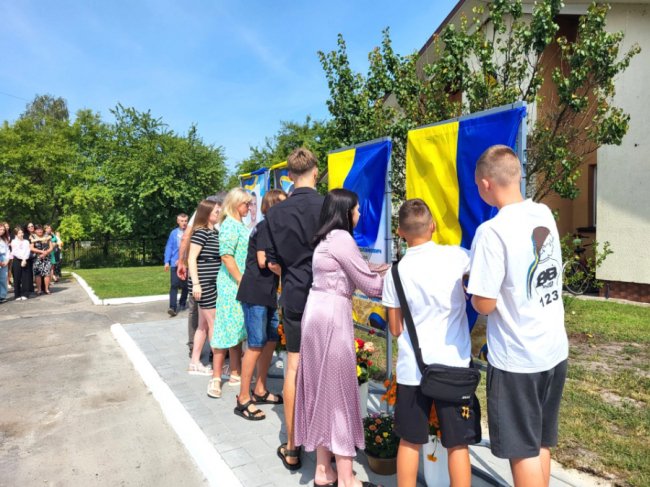 У громаді на Волині відкрили меморіальні дошки на честь загиблих воїнів. ФОТО