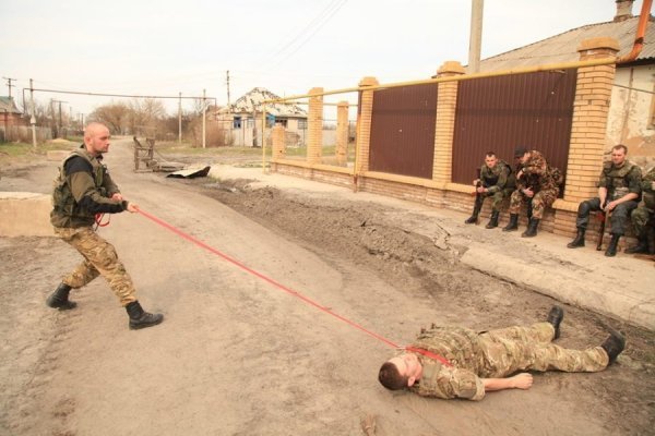 Луцькі волонтери разом із польськими медиками повернулися із зони АТО. ФОТО