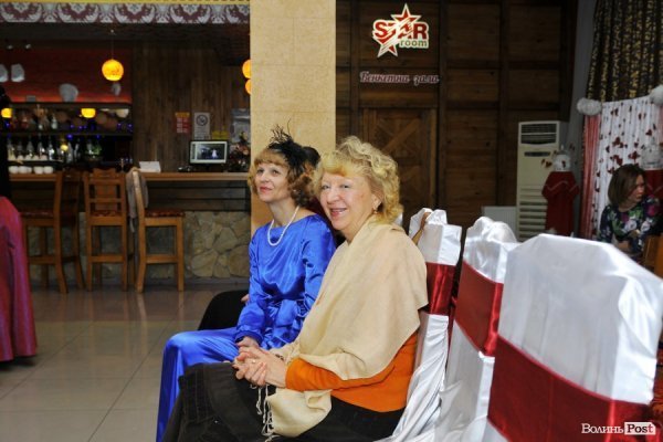 Фото різдвяного балу в Луцьку