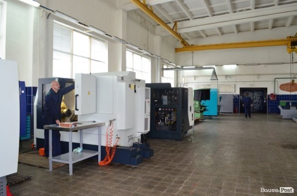 Як у Луцьку ремонтують авіадвигуни. ФОТО