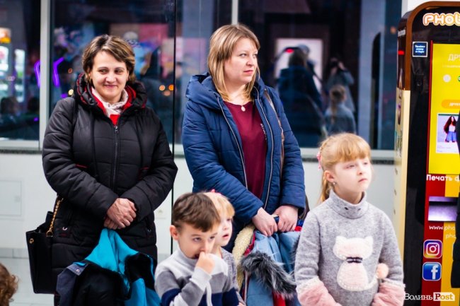 У «Промені» веселили дітей весняною програмою. ФОТО*