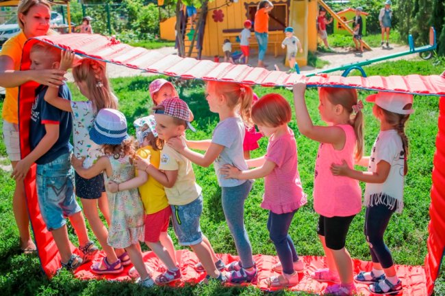 Клуб свідомого батьківства «Бджілка Майя» – там, де живе любов! ФОТО*
