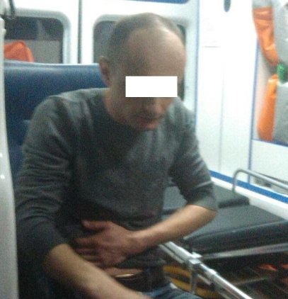 У Луцьку на дівчат напав чоловік зі зброєю. ФОТО