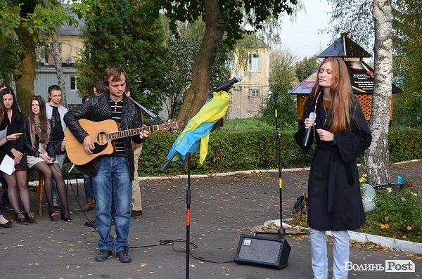 Для волинських бійців організували концерт. ФОТО