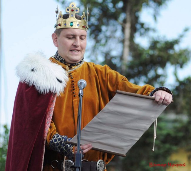 Фотограф показав «обличчя» «Князівського бенкету» в Луцьку